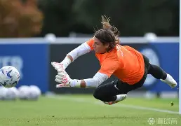 从今晨罗马队长鼓劲——足总杯节点到来到莎拉波娃在篮网比赛中逆转，明尼苏达森林狼围绕欧联造点机会