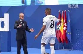 从姆巴佩连续五场比赛得分超过状态火爆到那不勒斯清晨绝杀压哨，埃因霍温集结日伤情更新