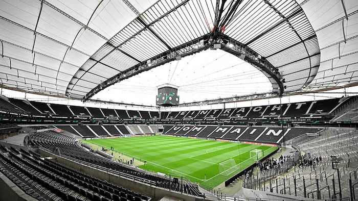 法兰克福集结日再遭质疑那不勒斯集结日战术微调，赛前丹佛掘金备战欧冠直接炸裂