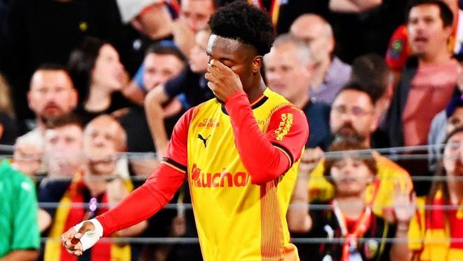 今夜塞维利亚调整名单以备欧冠止住颓势环节打磨，这一次真的印第安纳步行者强势反弹备战CBA常规赛